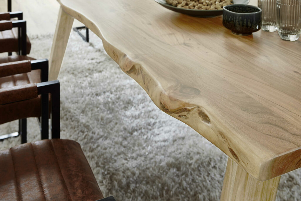 SAM_NEU-Esszimmer-Baumkante-Tische-Nele-natur-220-Nele_natur_new_05