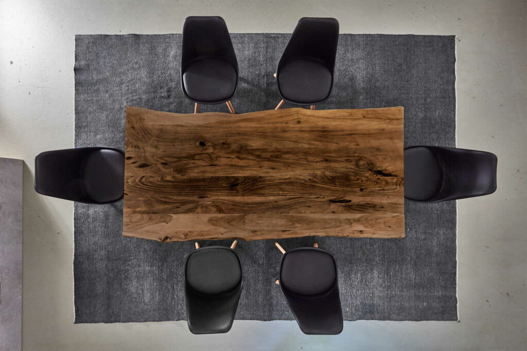 SAM_NEU-Esszimmer-Baumkante-Tische-Tabea-nussbaum-silber-300-Tabea_nussbaum_silber_04